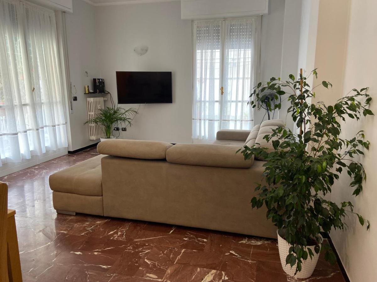 Sunny Apartment With Big Terrace ラッパロ エクステリア 写真