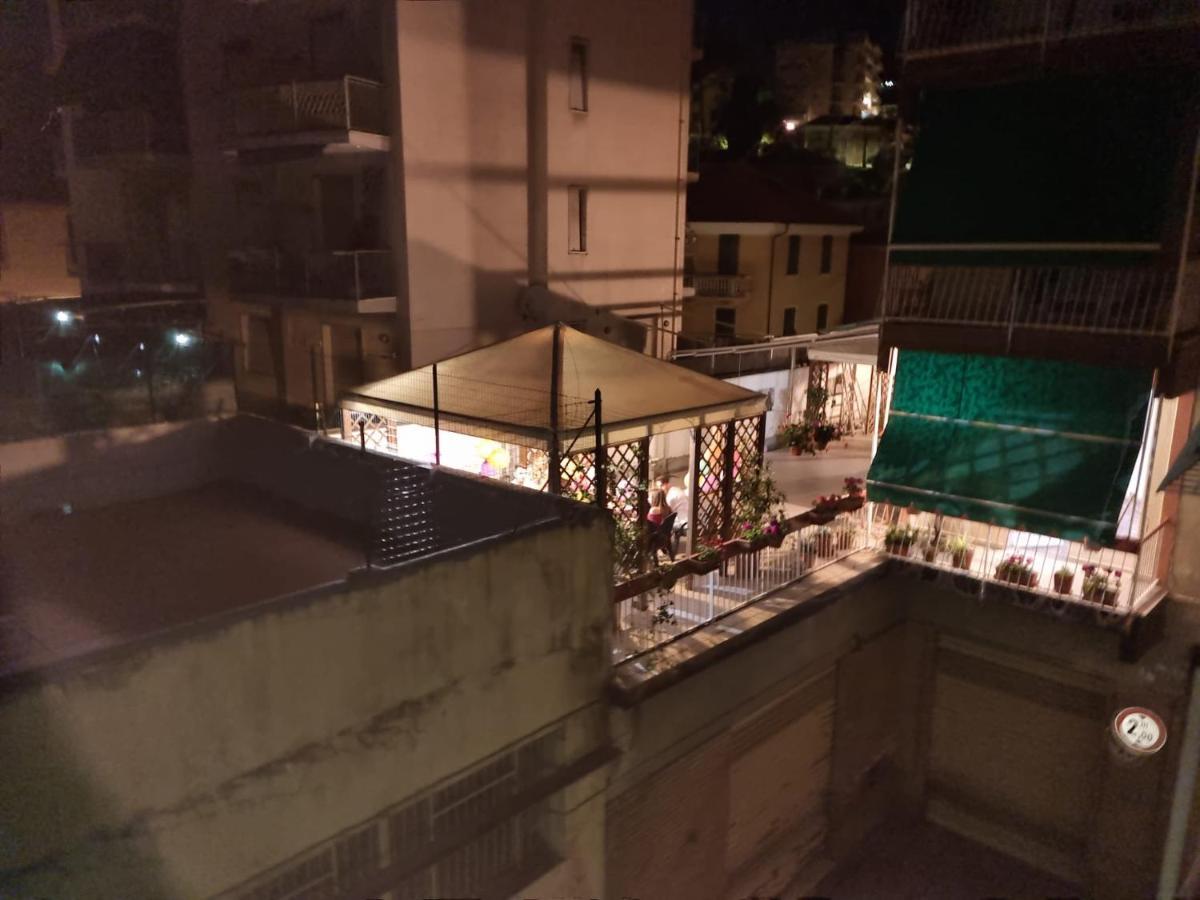 Sunny Apartment With Big Terrace ラッパロ エクステリア 写真